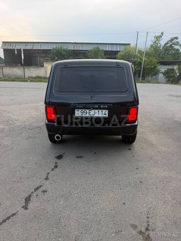 LADA (VAZ) Niva-6