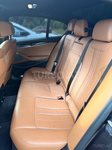 BMW 530-13