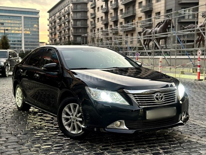 Toyota Camry-3