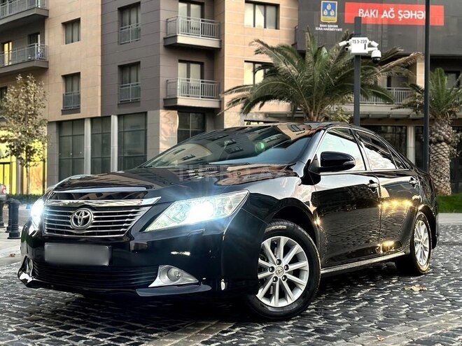 Toyota Camry-4