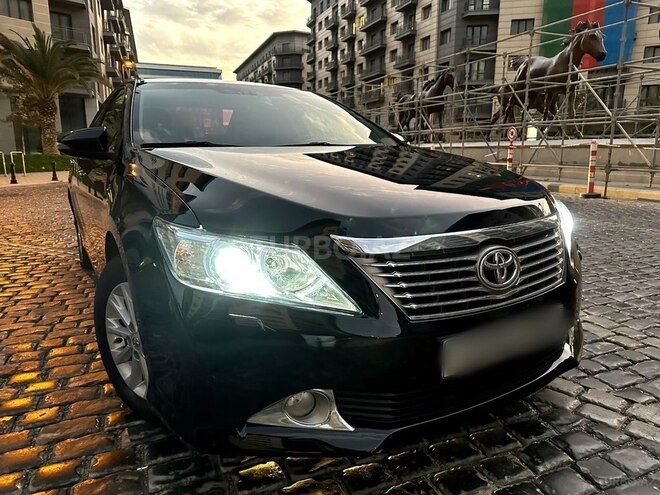 Toyota Camry-1