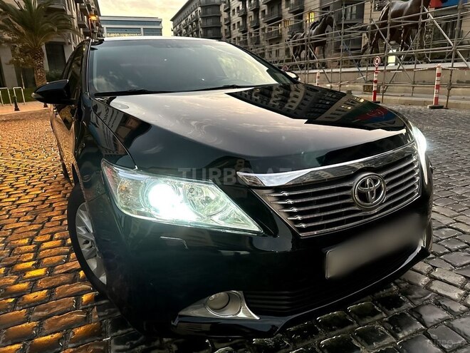 Toyota Camry-12