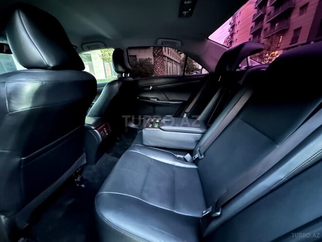 Toyota Camry-17