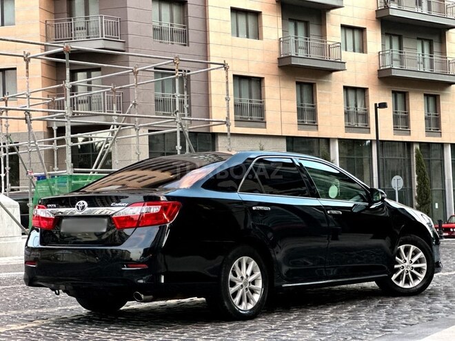 Toyota Camry-18