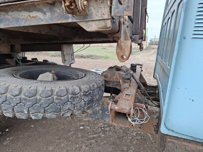 GAZ 53-15