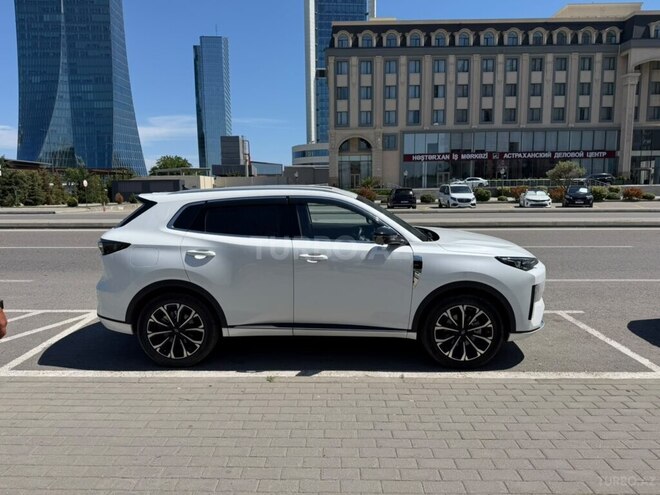 Changan Qiyuan Q05-4