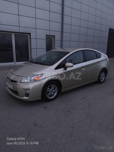 Toyota Prius-1