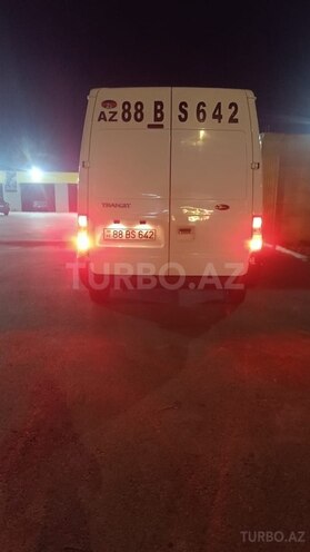 Ford Transit-15