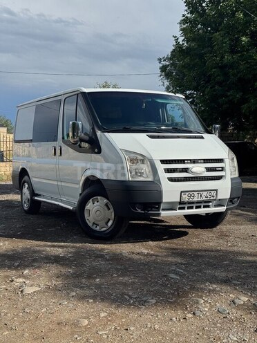 Ford Transit-2