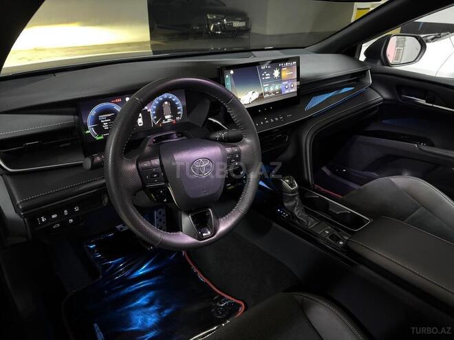Toyota Camry-18