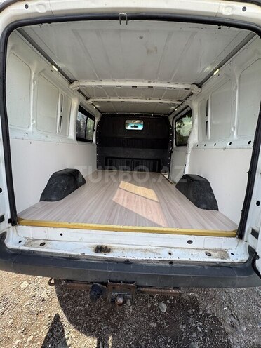Ford Transit-6