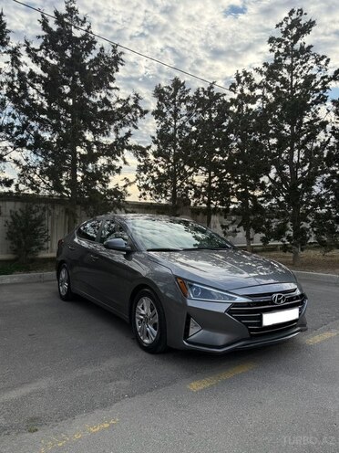 Hyundai Elantra-7