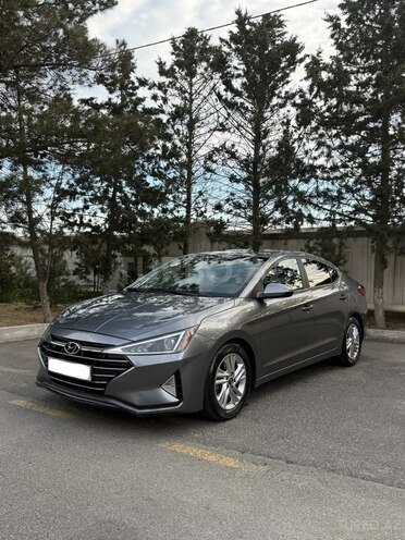 Hyundai Elantra-6