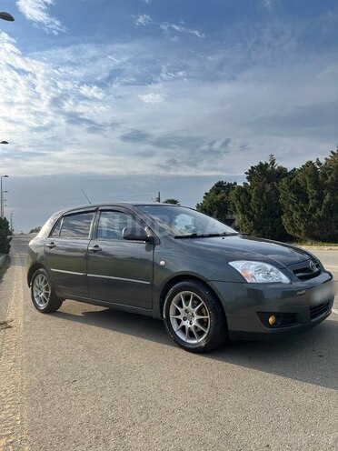 Toyota Corolla-4