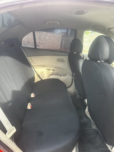 Kia Rio-8