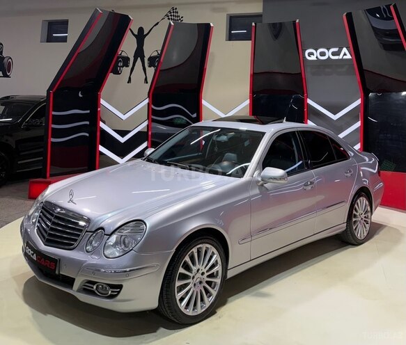 Mercedes E 240-3