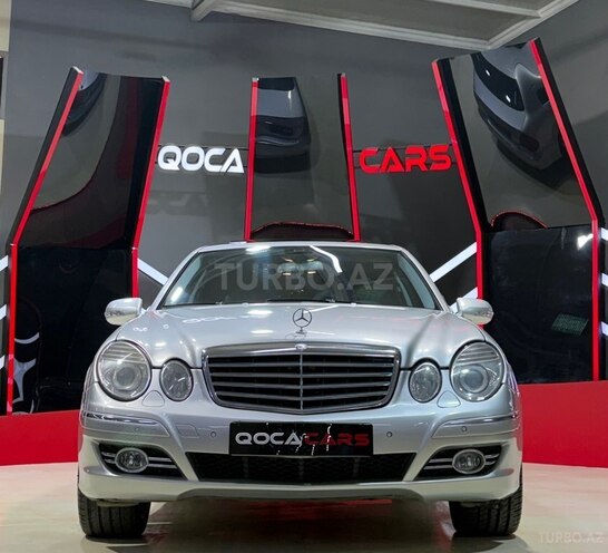Mercedes E 240-5