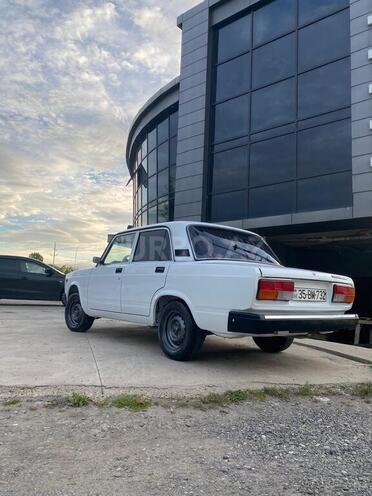 LADA (VAZ) 2107-2