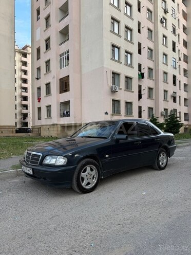 Mercedes C 180-2