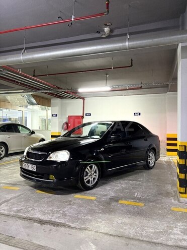 Chevrolet Lacetti-1