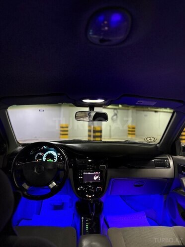 Chevrolet Lacetti-17