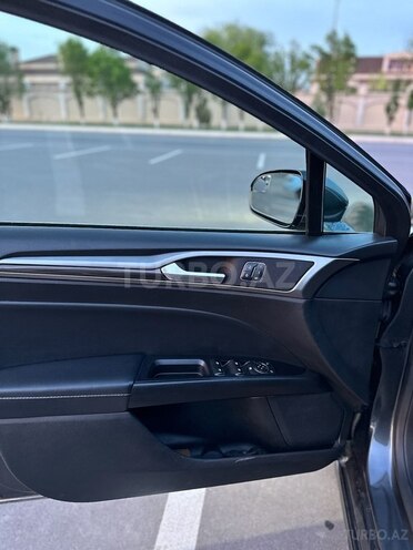 Ford Fusion (North America)-8