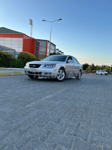 Hyundai Sonata-6