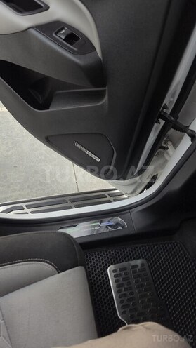 Chevrolet Equinox-13