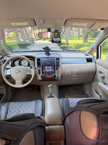 Nissan Tiida-9