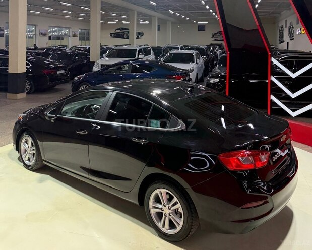 Chevrolet Cruze-10