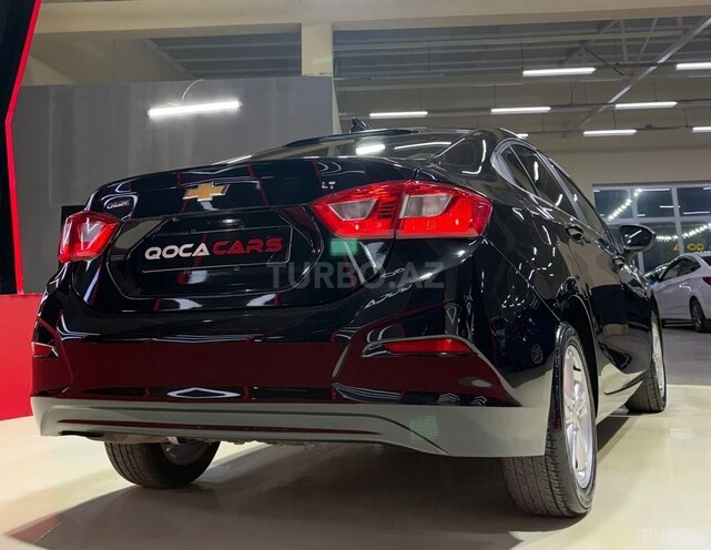 Chevrolet Cruze-12