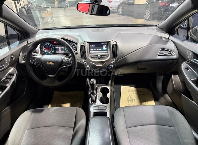Chevrolet Cruze-19