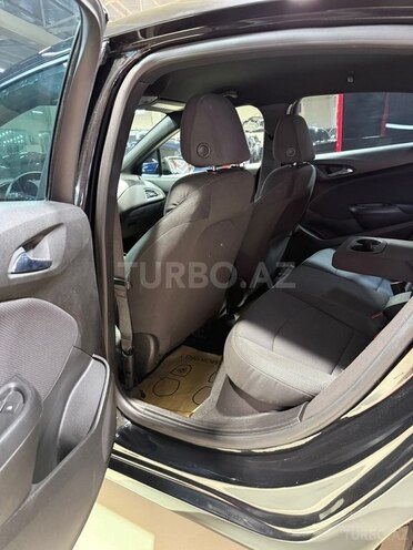 Chevrolet Cruze-22