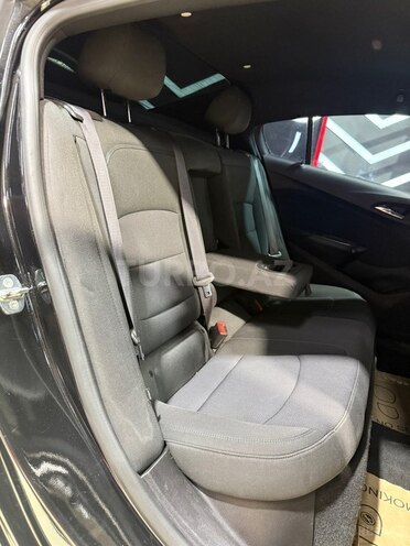 Chevrolet Cruze-20