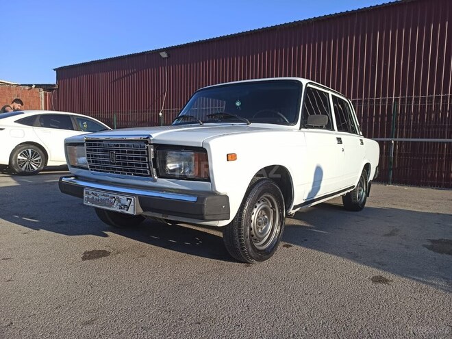 LADA (VAZ) 2107-2