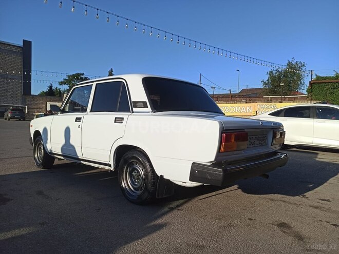 LADA (VAZ) 2107-4