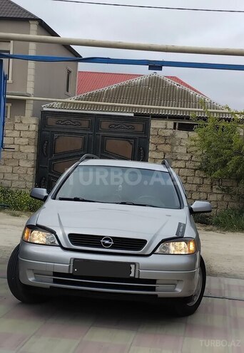 Opel Astra-2