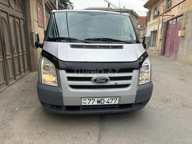 Ford Transit-1