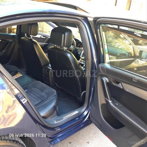 Volkswagen Passat-16