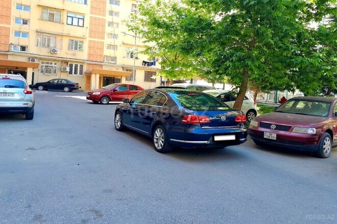Volkswagen Passat-10