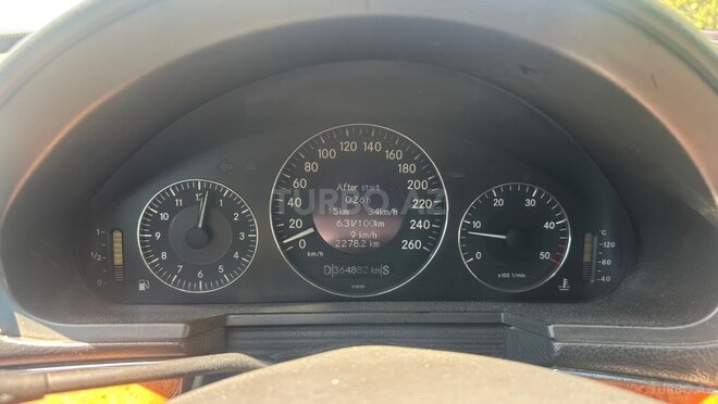 Mercedes E 270-16