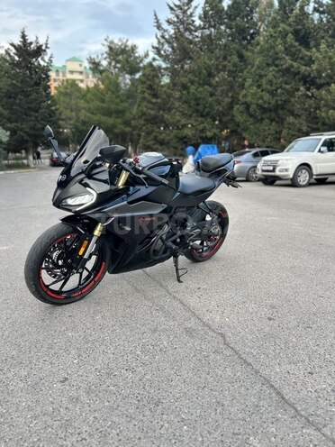 CFMOTO 250 SR-11
