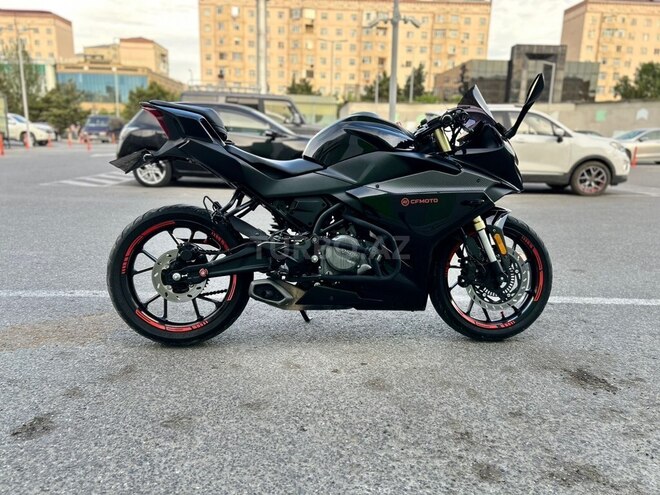 CFMOTO 250 SR-9