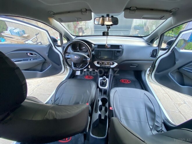 Kia Rio-4