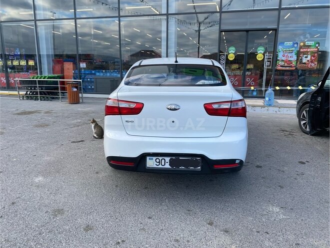 Kia Rio-10