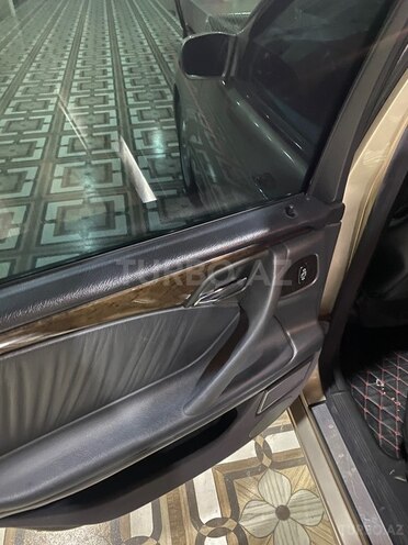 Mercedes E 240-10