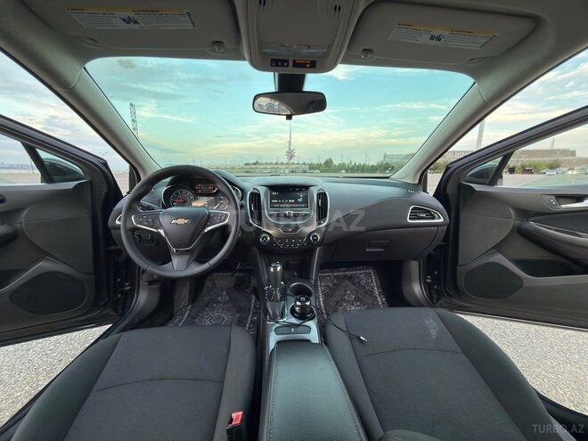 Chevrolet Cruze-11