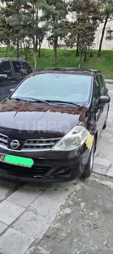 Nissan Tiida-8