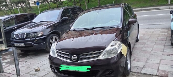 Nissan Tiida-7