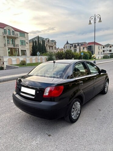 Kia Rio-8